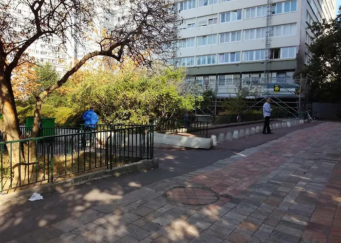 In Auberge de jeunesse Paris